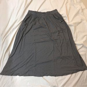 Coldwater Creek Medium Petite Long Beautiful Skirt with Pockets